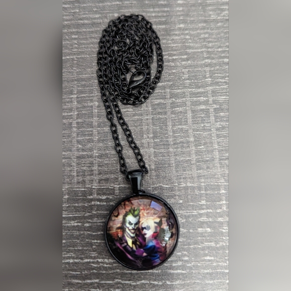 D.C. Joker and Harley Quinn Necklace, NWOT - Picture 3 of 3